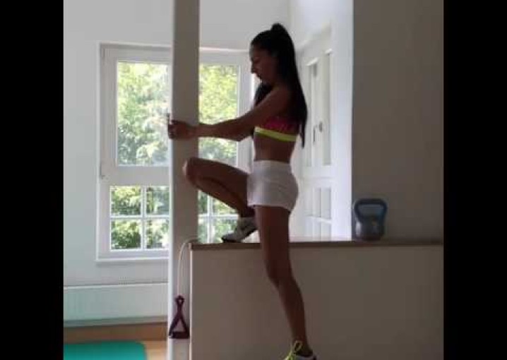 Instagram'da ФИТНЕС ВИДЕО  “Интересные упражнения для ног и ягодиц? by @elifcanbulat  #fitnessvideo
