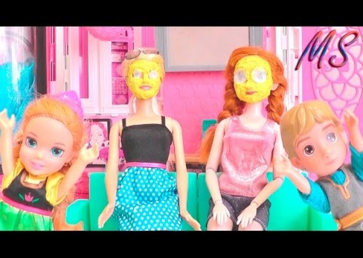 Мультик с куклами Холодное сердце Анна и Барби делают маски для лица  Играем в куклы Барби
