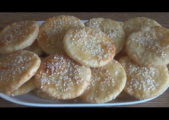Печенье с сыром тонкое, хрустящее, соленое. Простой рецепт для начинающих #domavkusno.