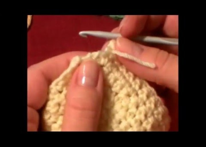 Урок 8 Вязание для начинающих. Как закончить вязание крючком и убрать нитки #knitting #crochet