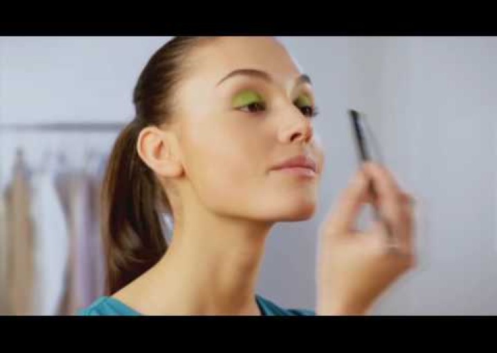 Видеоурок - выразительный макияж для летней вечеринки